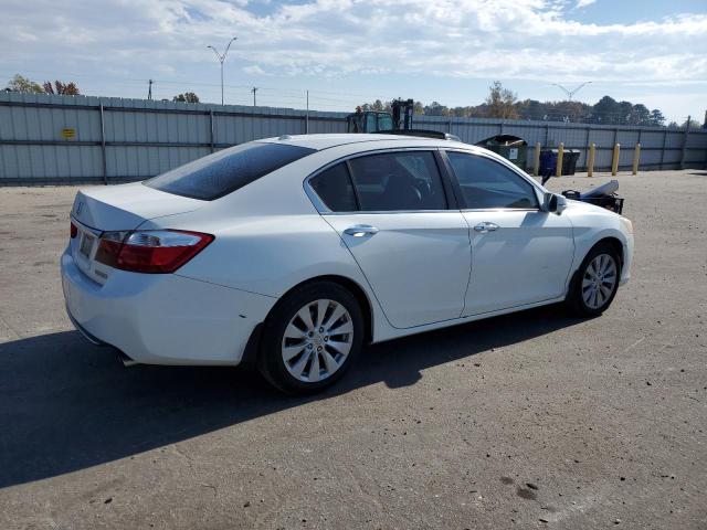 1HGCR3F93DA044313 - 2013 HONDA ACCORD TOURING WHITE photo 3