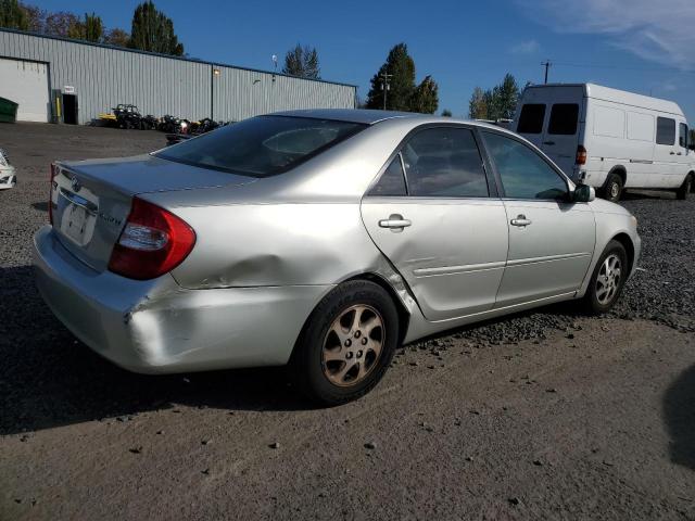 4T1BE32K03U785882 - 2003 TOYOTA CAMRY LE SILVER photo 3