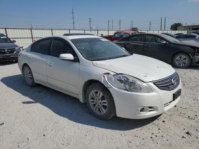 1N4AL2AP4CC158689 - 2012 NISSAN ALTIMA BASE WHITE photo 4