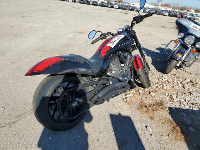 5VPHS36N3G3053061 - 2016 VICTORY MOTORCYCLES HAMMER S 黑色 照片 4