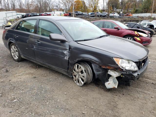 4T1BK36B98U268493 - 2008 TOYOTA AVALON XL CHARCOAL photo 4