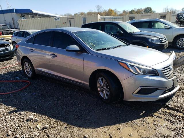 5NPE24AF1HH555483 - 2017 HYUNDAI SONATA SE SILVER photo 4