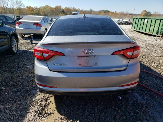 5NPE24AF1HH555483 - 2017 HYUNDAI SONATA SE SILVER photo 6