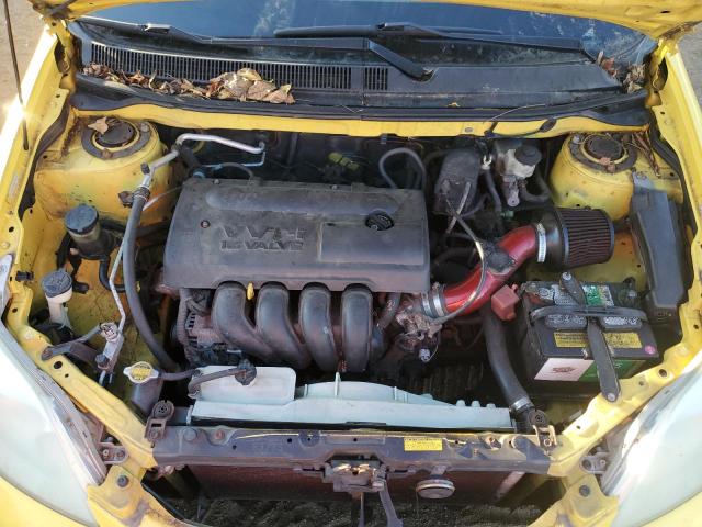 2T1KR32E04C285285 - 2004 TOYOTA COROLLA MA XR YELLOW photo 11