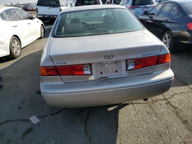4T1BF22K71U131241 - 2001 TOYOTA CAMRY LE SILVER photo 6