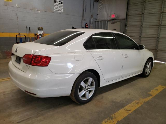 3VWLL7AJ8CM419815 - 2012 VOLKSWAGEN JETTA TDI WHITE photo 3