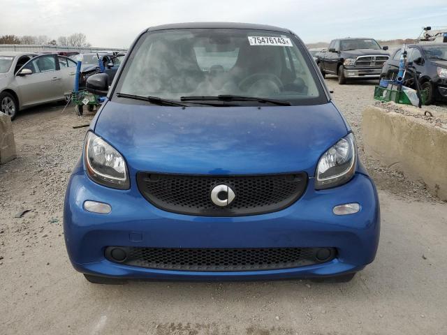 WMEFJ5DA0GK056222 - 2016 SMART FORTWO BLUE photo 5