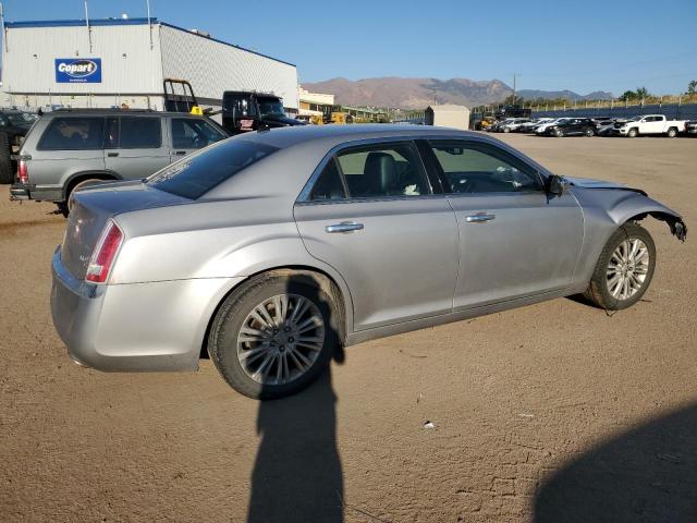 2C3CCAKG4EH214341 - 2014 CHRYSLER 300C SILVER photo 3