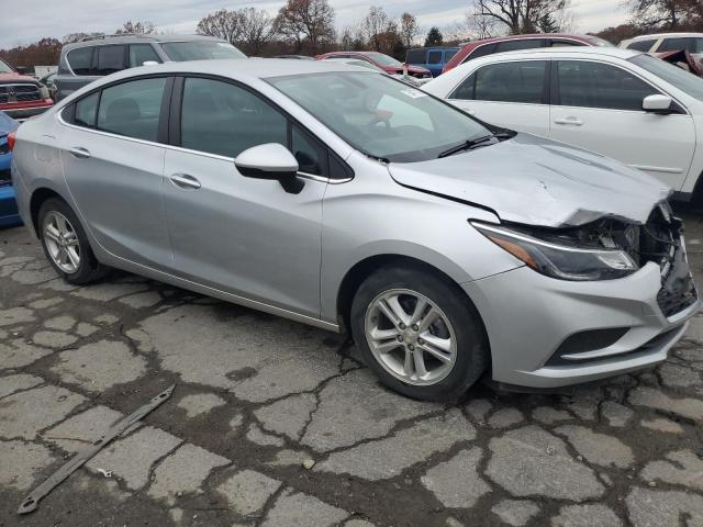 1G1BE5SM1J7100679 - 2018 CHEVROLET CRUZE LT SILVER photo 4