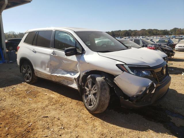 5FNYF7H52LB006477 - 2020 HONDA PASSPORT EXL WHITE photo 4