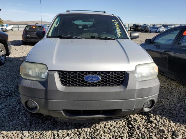 1FMCU93Z46KA55754 - 2006 FORD ESCAPE XLT SILVER photo 5