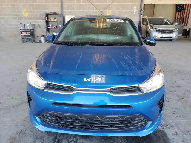 3KPA24AD9NE487432 - 2022 KIA RIO LX BLUE photo 5