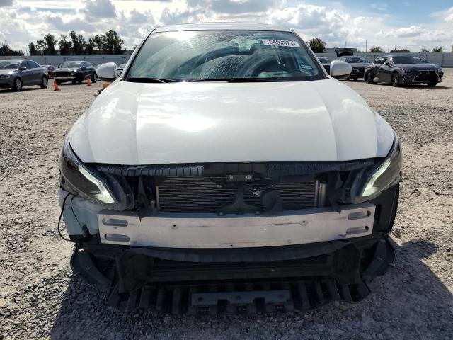 1N4BL4DV5PN333875 - 2023 NISSAN ALTIMA SV WHITE photo 5