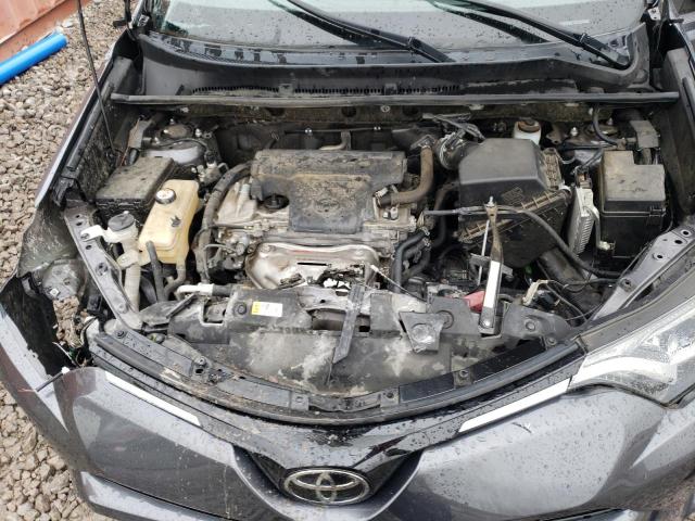 JTMZFREV1JJ752221 - 2018 TOYOTA RAV4 LE GRAY photo 12