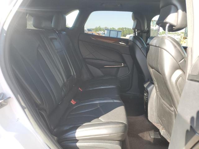 5LMCJ3C96HUL32852 - 2017 LINCOLN MKC RESERVE თეთრი ფოტო 11
