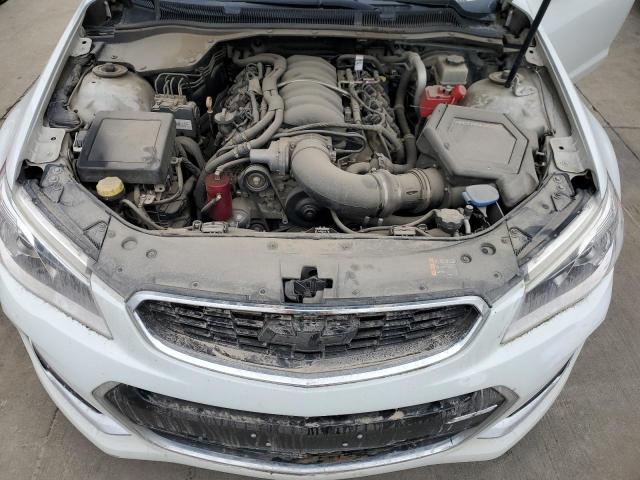 6G3F15RW4GL216215 - 2016 CHEVROLET SS WHITE photo 11