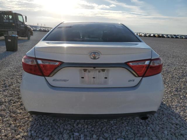 4T1BF1FK8HU298108 - 2017 TOYOTA CAMRY LE WHITE photo 6