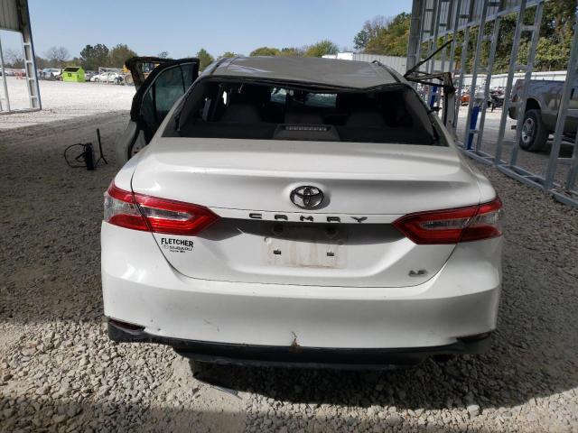 4T1B11HKXJU086540 - 2018 TOYOTA CAMRY L WHITE photo 6