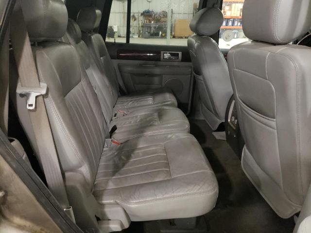 5LMFU28R54LJ42919 - 2004 LINCOLN NAVIGATOR 银色 照片 11