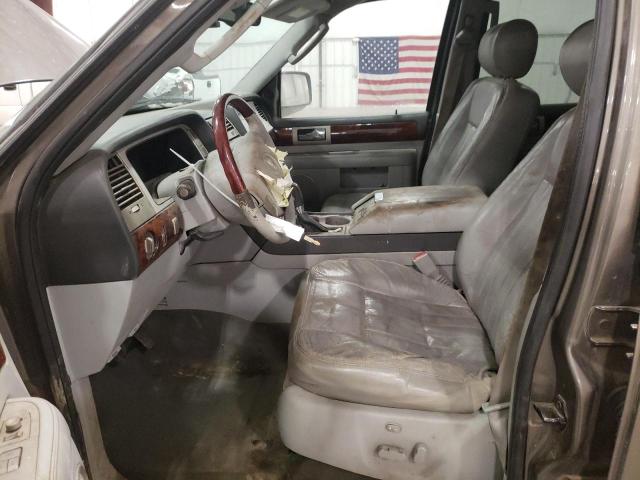 5LMFU28R54LJ42919 - 2004 LINCOLN NAVIGATOR 银色 照片 7