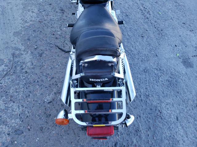 JH2RC430X1M700613 - 2001 HONDA VF750 C BLACK photo 6