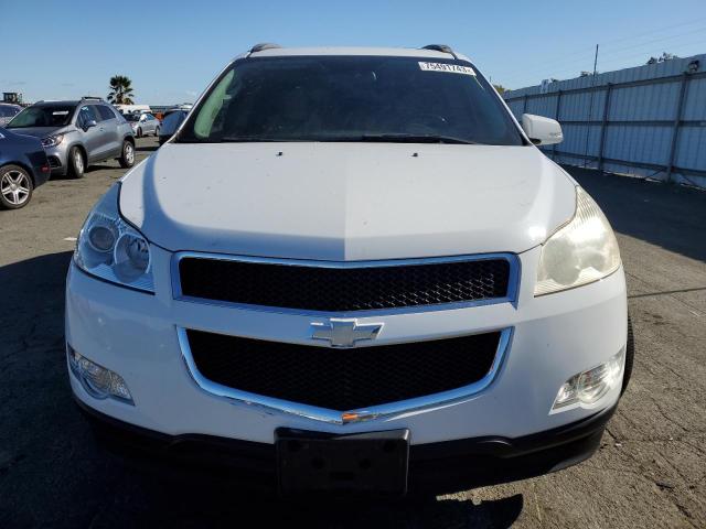 1GNEV33D49S108573 - 2009 CHEVROLET TRAVERSE LTZ WHITE photo 5