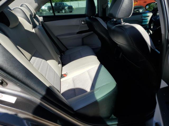 4T1BF1FK3FU483535 - 2015 TOYOTA CAMRY SE LE Gri fotoğraf 10