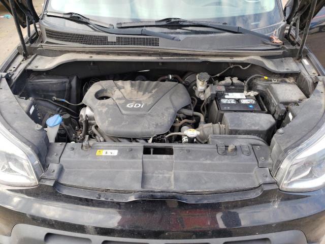 KNDJN2A25G7360402 - 2016 KIA SOUL BLACK photo 11