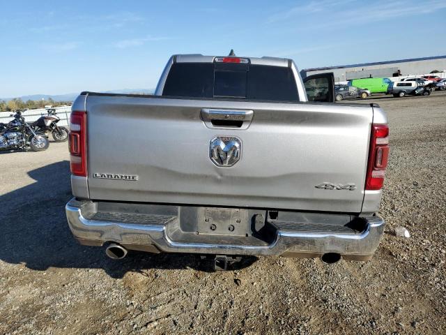 1C6SRFDT1KN806478 - 2019 RAM 1500 LARAMIE SILVER photo 6