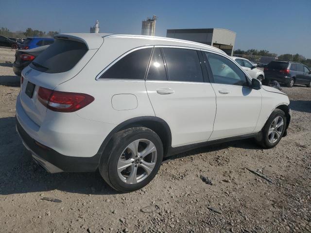 WDC0G4JB3JV106153 - 2018 MERCEDES-BENZ GLC 300 WHITE photo 3