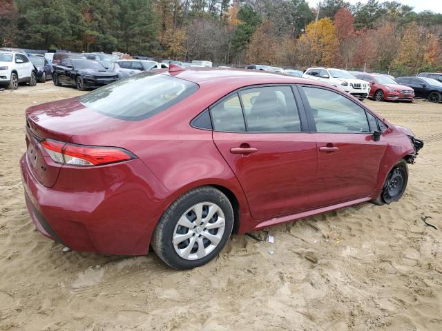 JTDEPMAE6NJ229626 - 2022 TOYOTA COROLLA LE RED photo 3