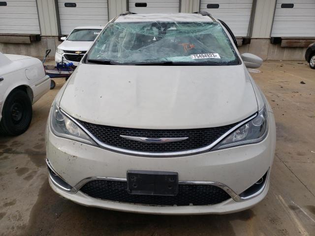 2C4RC1BG8HR628646 - 2017 CHRYSLER PACIFICA TOURING L WHITE photo 5