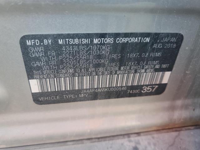 JA4AP4AW9KU000546 - 2019 MITSUBISHI OUTLANDER SE SILVER photo 13