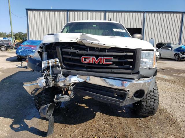 3GTEC13CX7G537697 - 2007 GMC NEW SIERRA C1500 WHITE photo 5