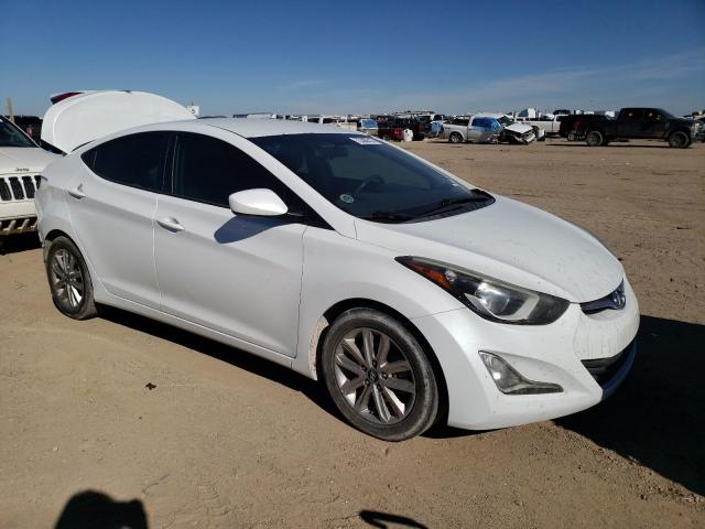 5NPDH4AE3FH571747 - 2015 HYUNDAI ELANTRA SE WHITE photo 4