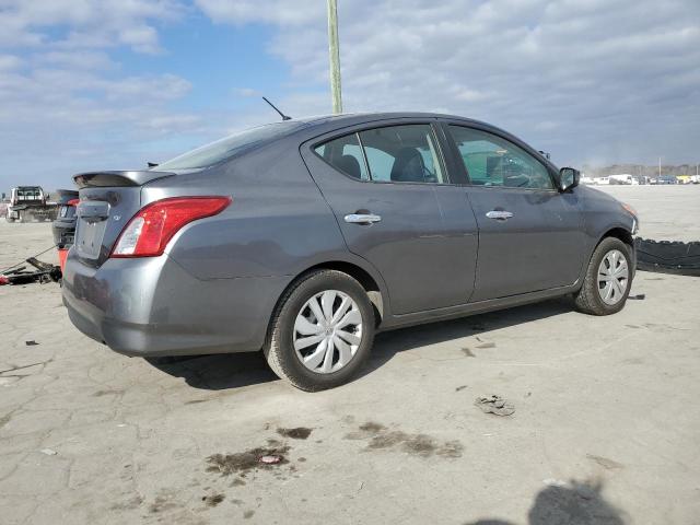 3N1CN7AP5JL863760 - 2018 NISSAN VERSA S GRAY photo 3