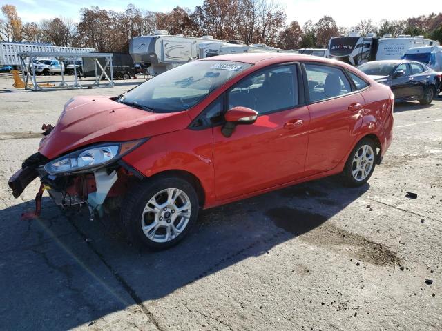 3FADP4BJ3FM130067 - 2015 FORD FIESTA SE RED photo 1