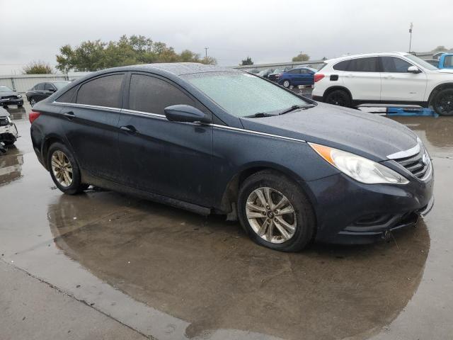 5NPEB4AC3EH921039 - 2014 HYUNDAI SONATA GLS BLUE photo 4