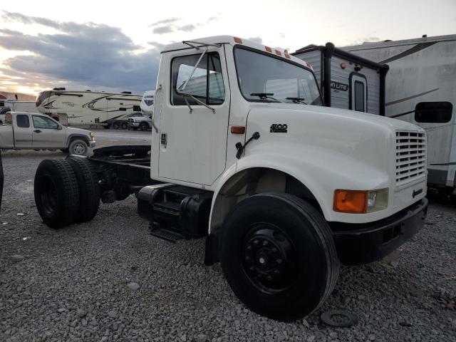 1997 INTERNATIONAL 4000 4900, 