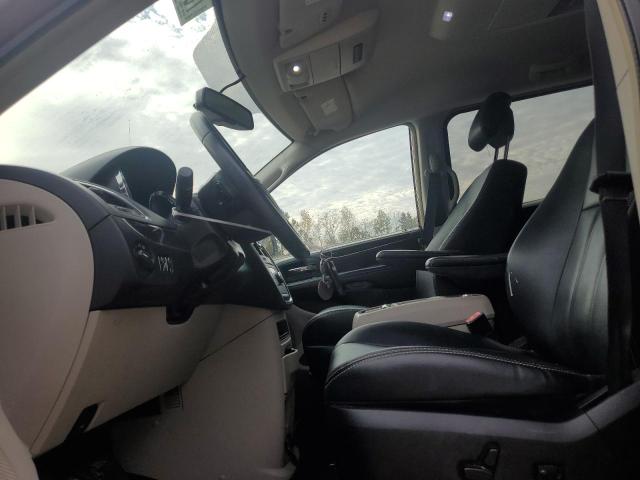 2C4RC1BG4FR560651 - 2015 CHRYSLER TOWN & COU TOURING RED photo 7