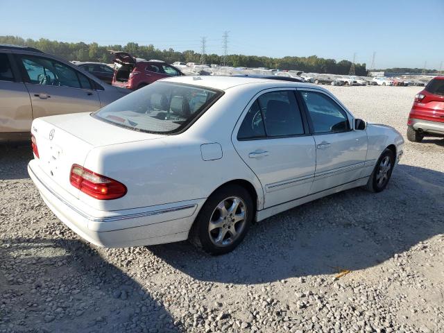 WDBJF65J02B473555 - 2002 MERCEDES-BENZ E 320 WHITE photo 3