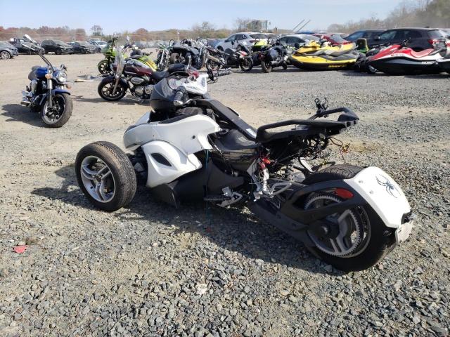 2BXJADA10CV000517 - 2012 CAN-AM SPYDER ROA RS WHITE photo 3