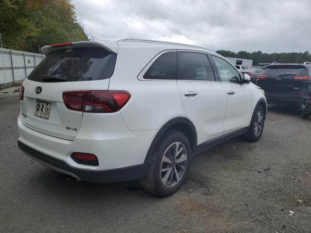 5XYPH4A55KG491056 - 2019 KIA SORENTO EX WHITE photo 3