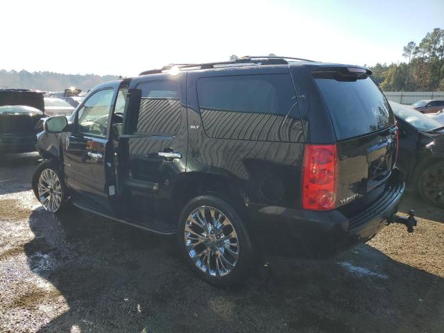 1GKFK130X7J125537 - 2007 GMC YUKON BLACK photo 2