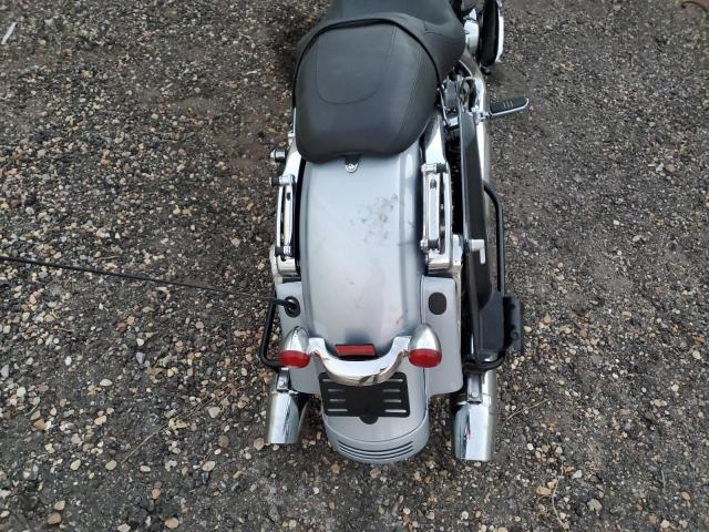 1HD1KHC17PB654458 - 2023 HARLEY-DAVIDSON FLTRX 银色 照片 6