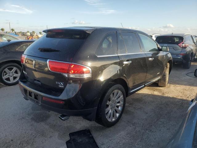 2LMDJ8JK2BBJ21496 - 2011 LINCOLN MKX BLACK photo 3