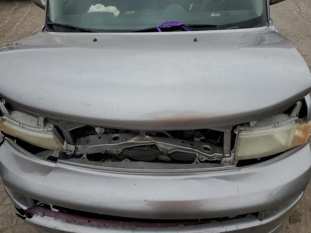 JTLKT324454000055 - 2005 TOYOTA SCION XB SILVER photo 11