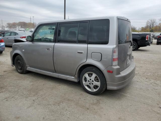 JTLKT324454000055 - 2005 TOYOTA SCION XB SILVER photo 2