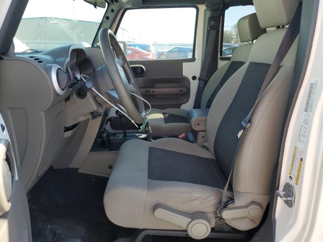 1J4BA5H14AL186457 - 2010 JEEP WRANGLER U SAHARA თეთრი ფოტო 7