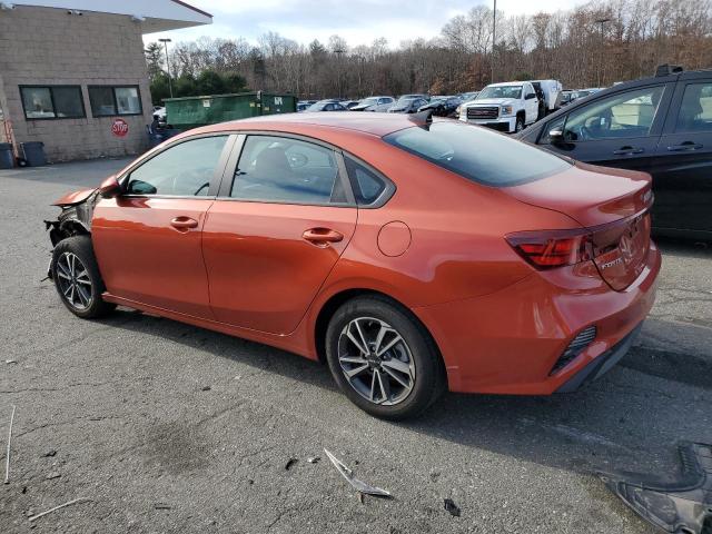 3KPF24AD8PE555907 - 2023 KIA FORTE LX ORANGE photo 2